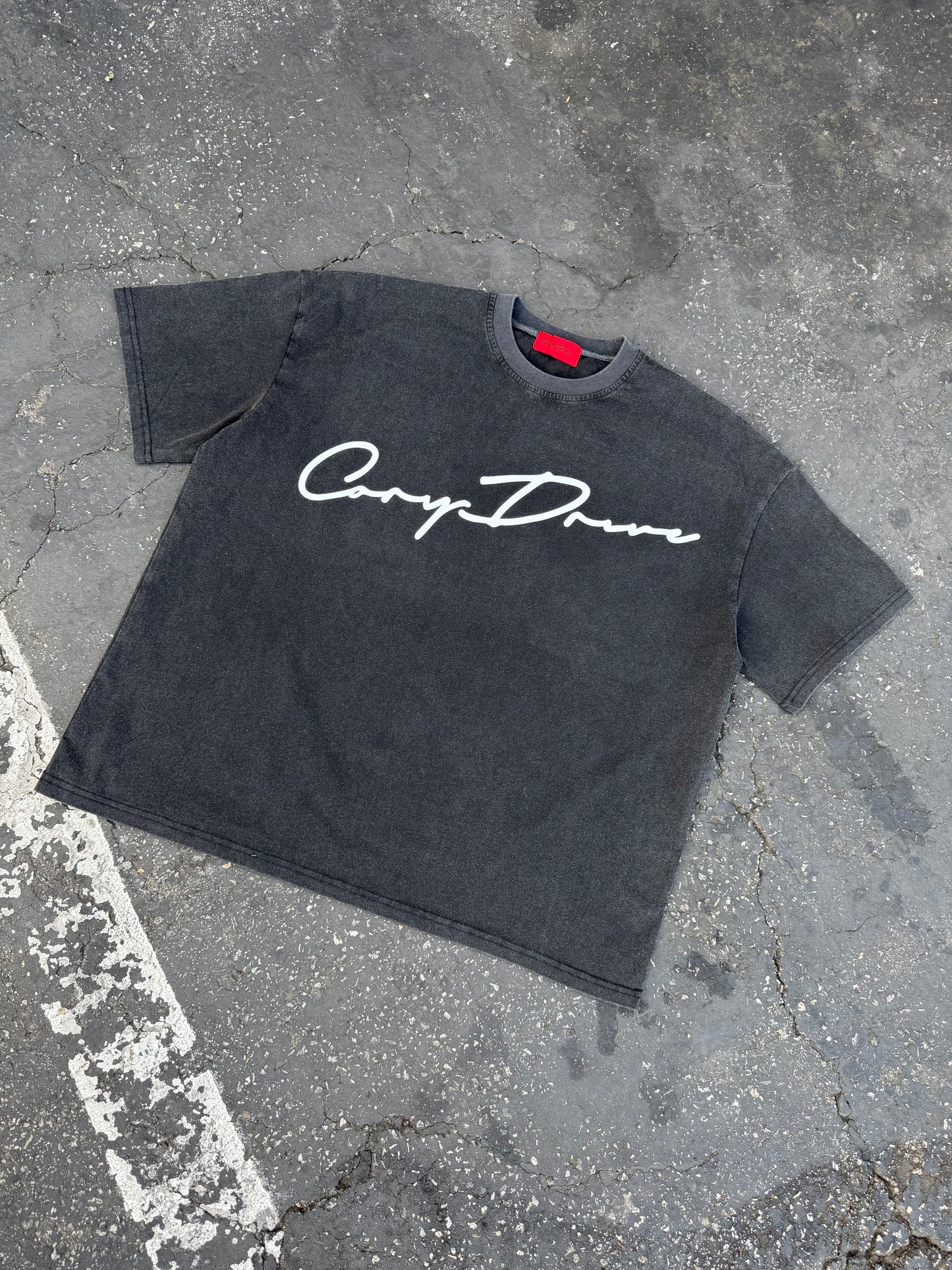 Signature Logo T-shirt